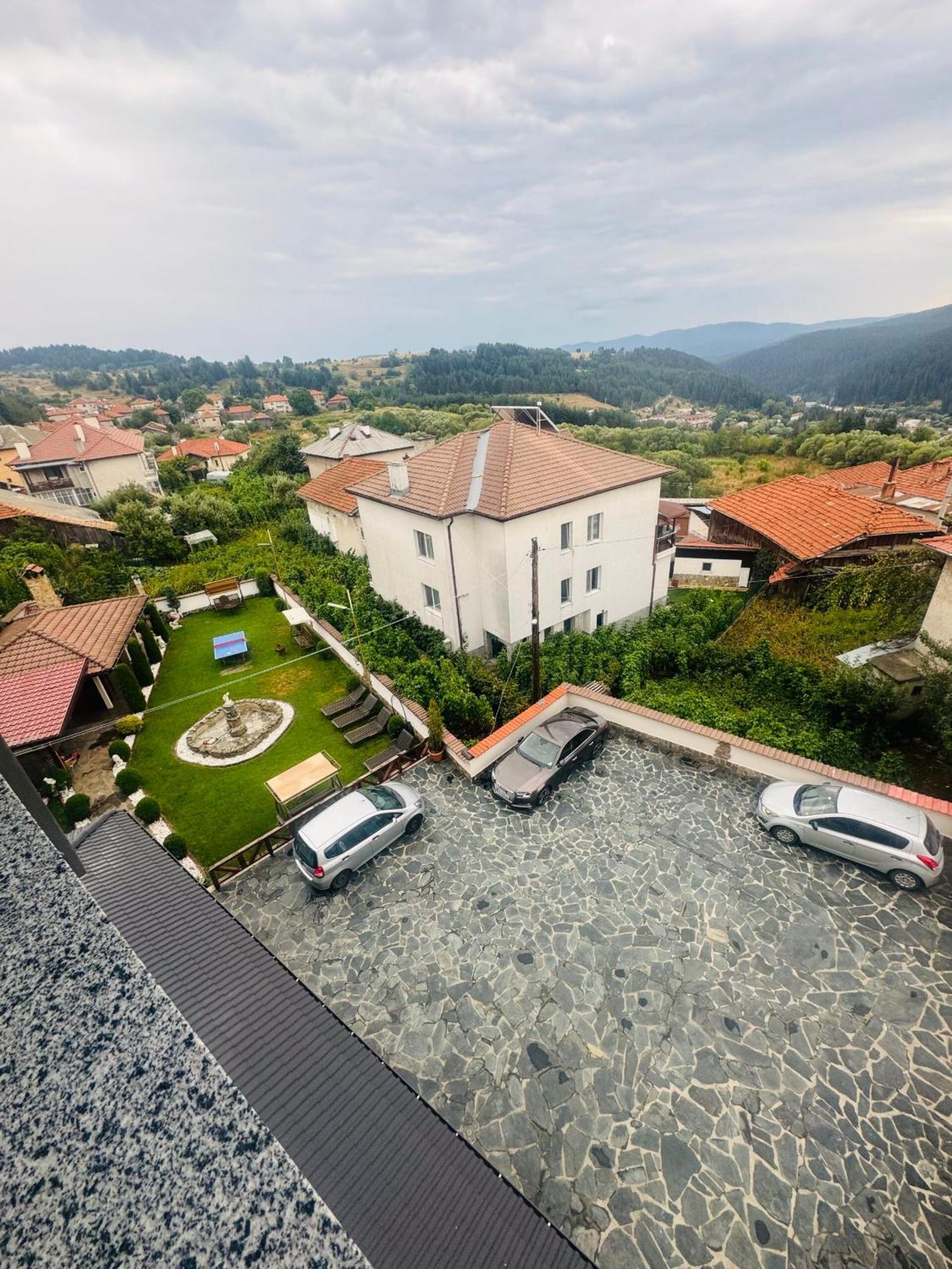 Къща За Гости Аси Dospat Dış mekan fotoğraf